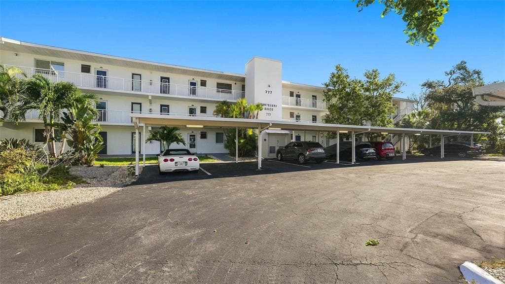 777 JOHN RINGLING BOULEVARD 2 photo 5
