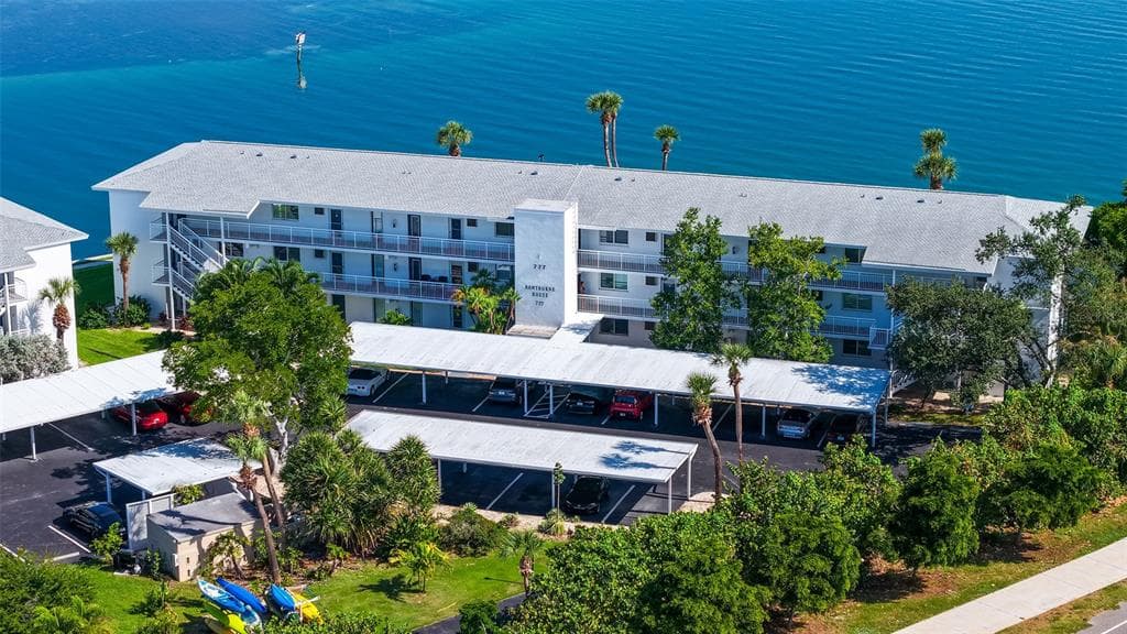 777 JOHN RINGLING BOULEVARD 2 photo 4