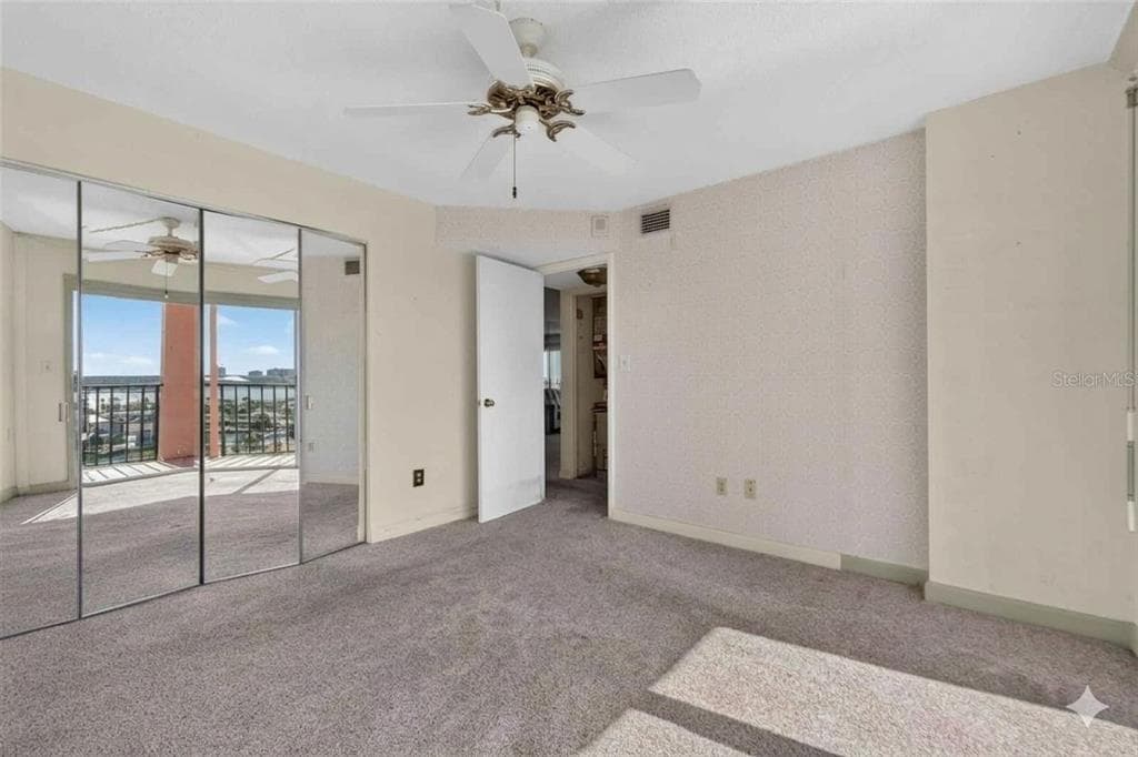 51 ISLAND WAY 1100 photo 20