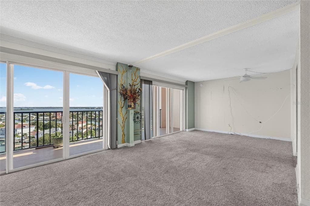 51 ISLAND WAY 1100 photo 11