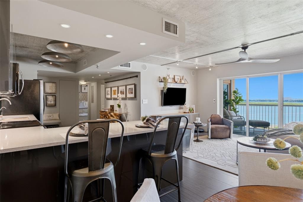7430 SUNSHINE SKYWAY LANE S 901 photo 12