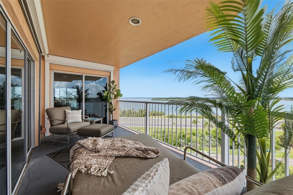 7430 SUNSHINE SKYWAY LANE S 901 photo 15