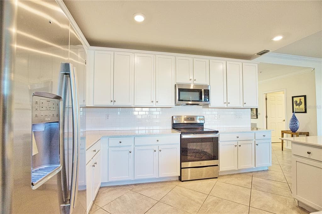 10042 CROOKED CREEK DRIVE 102 photo 9