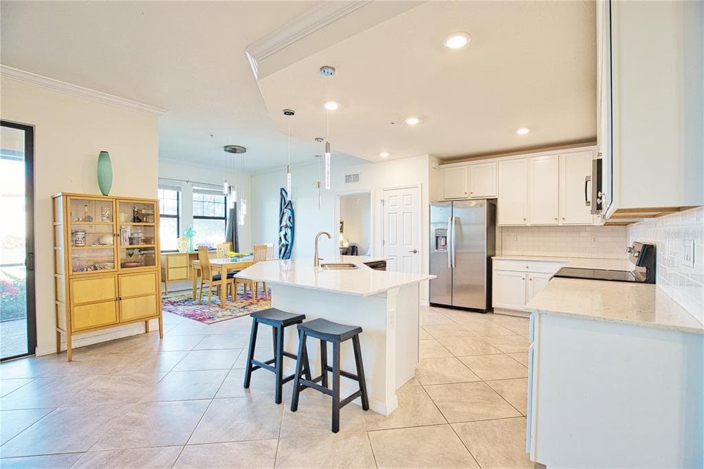 10042 CROOKED CREEK DRIVE 102 photo 4