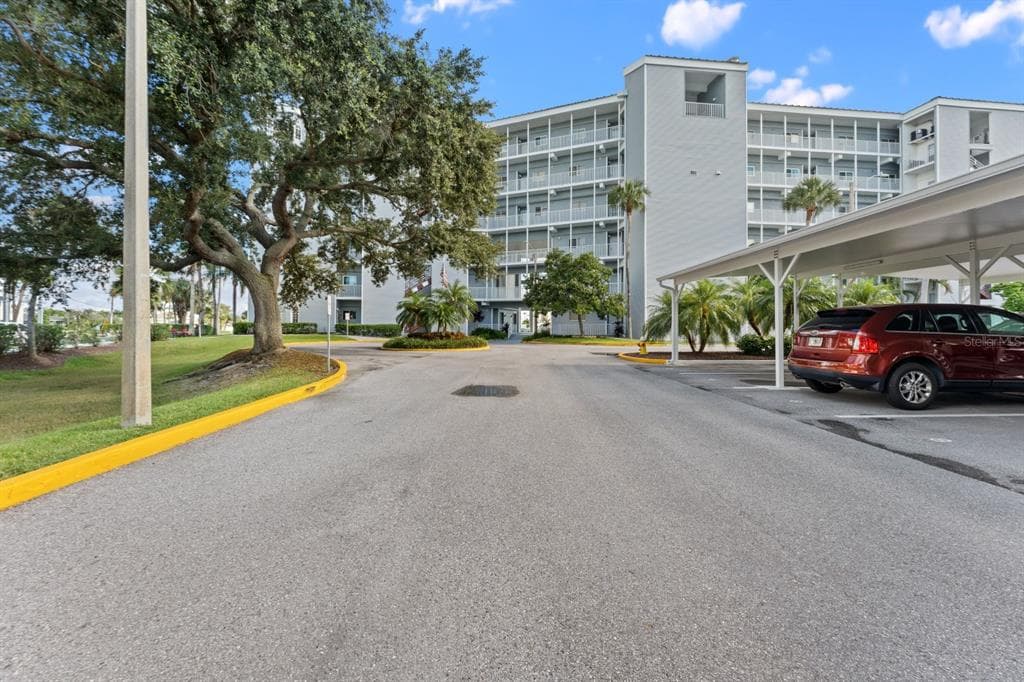 610 ISLAND WAY #408 1