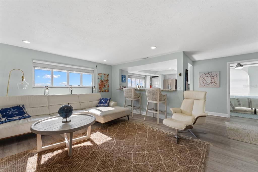 610 ISLAND WAY 408 photo 14