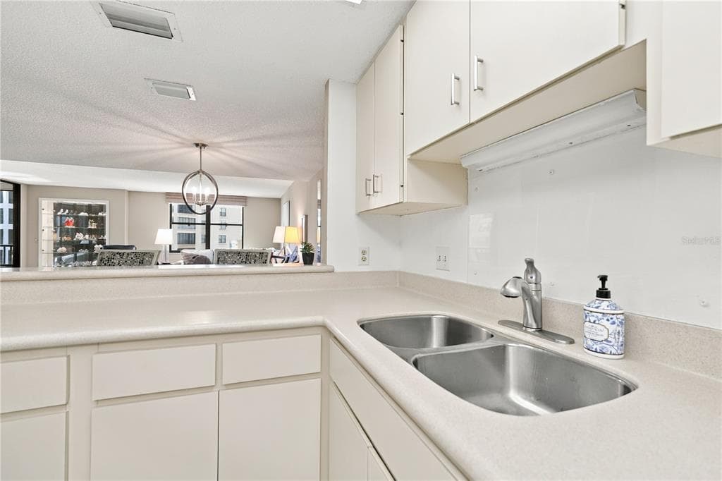 8701 MIDNIGHT PASS ROAD 304A photo 25