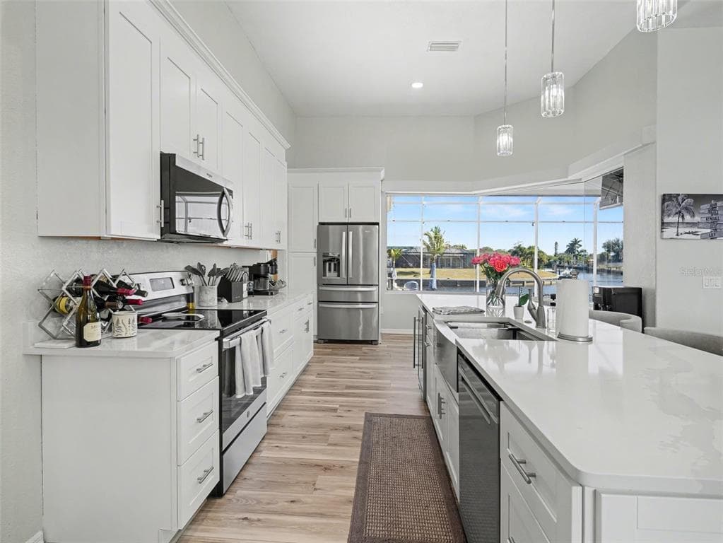 4256 BEACH VIEW COURT photo 10