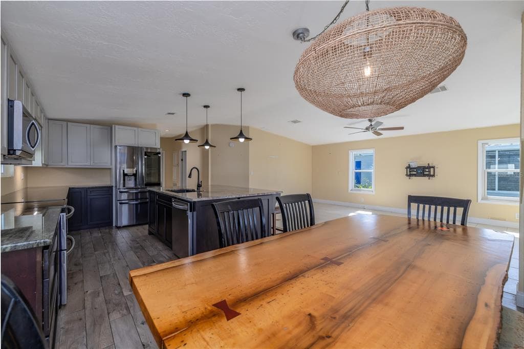 728 NAVIGATORS WAY photo 18