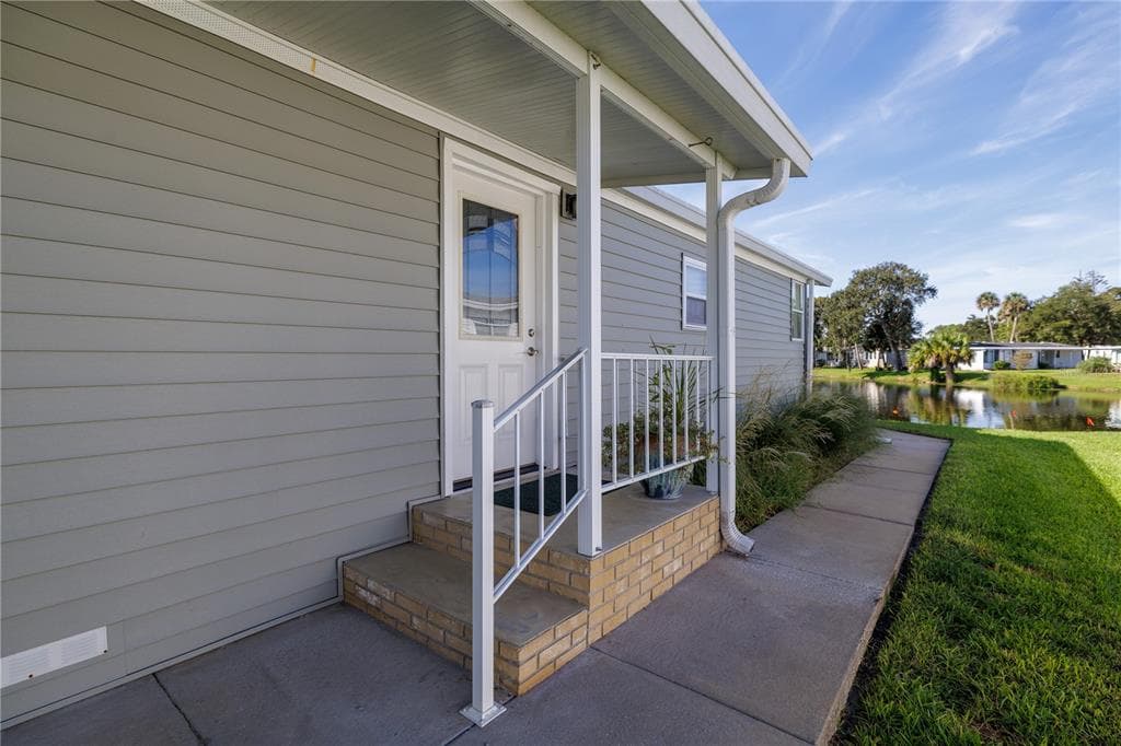 728 NAVIGATORS WAY photo 4