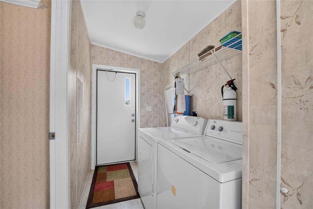 13550 HIGHWAY 40 E photo 17
