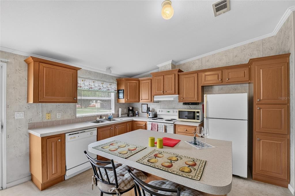 13550 HIGHWAY 40 E photo 7