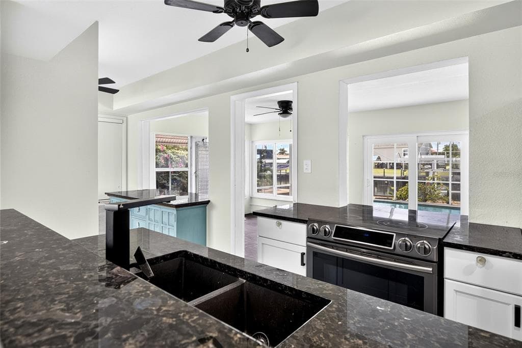 530 LINDLEY TERRACE photo 9