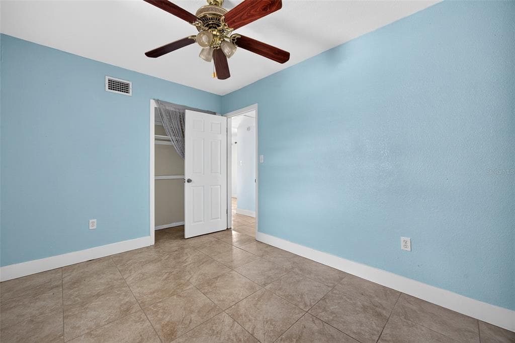 530 LINDLEY TERRACE photo 24