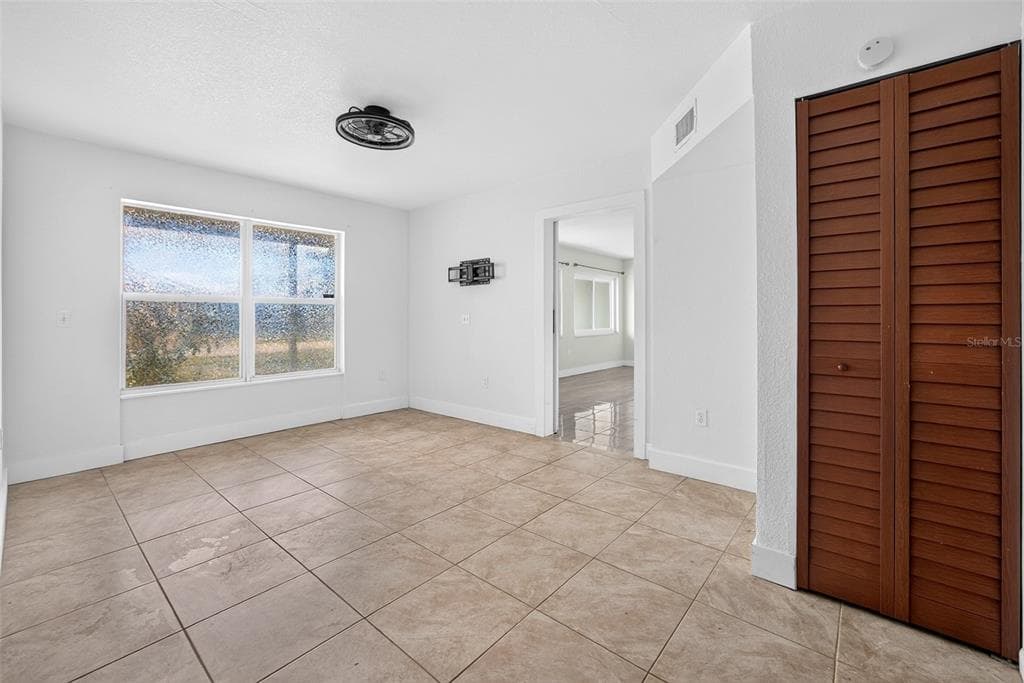 530 LINDLEY TERRACE photo 14