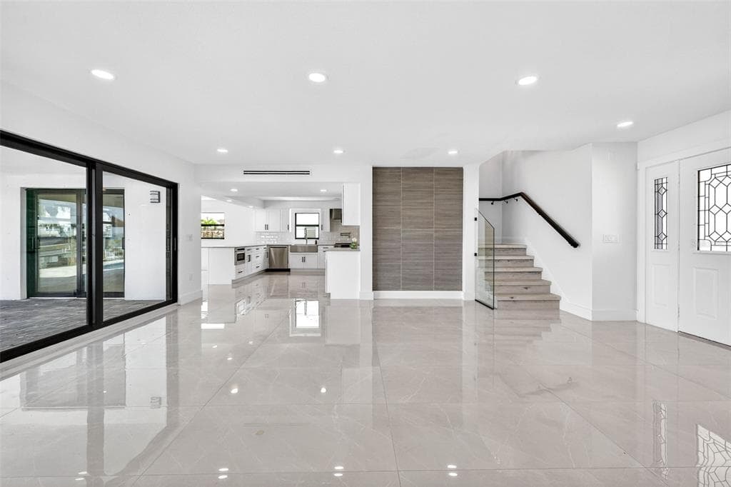 319 MIDWAY ISLAND 5