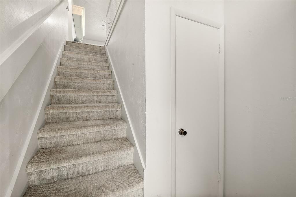 34 SHERBURY COURT 34 photo 3