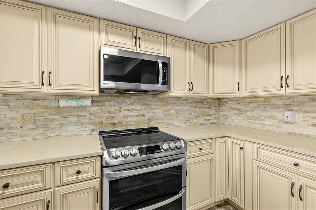 34 SHERBURY COURT 34 photo 18