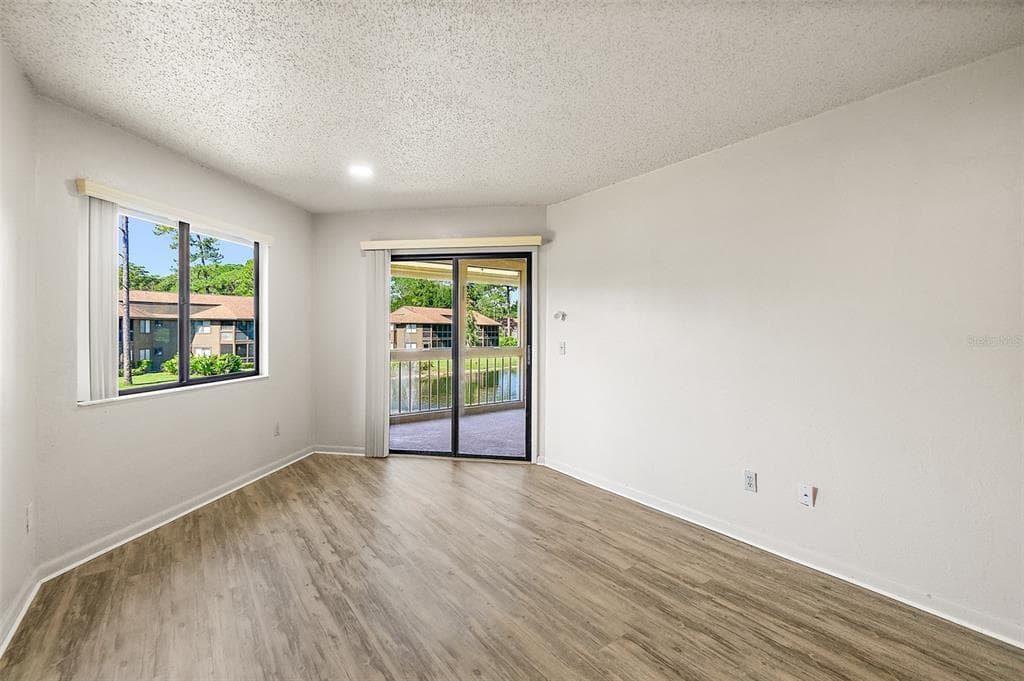 34 SHERBURY COURT 34 photo 25