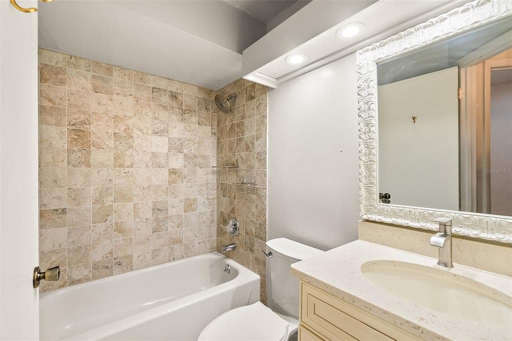 34 SHERBURY COURT 34 photo 21