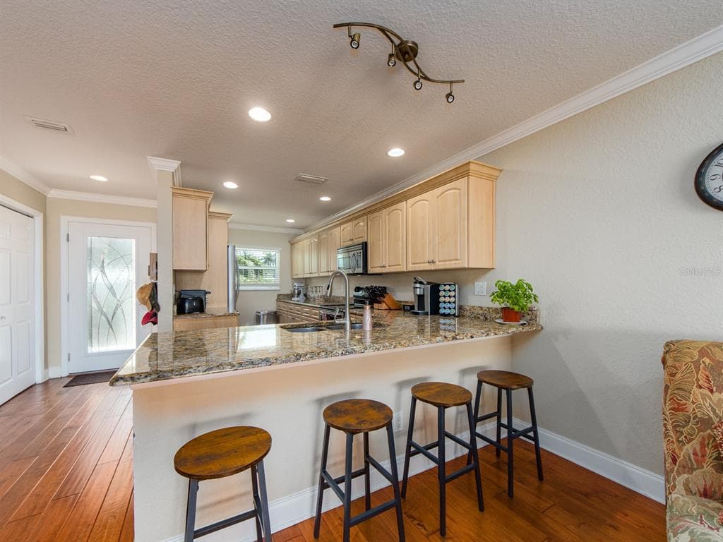 770 ISLAND WAY N103 photo 13