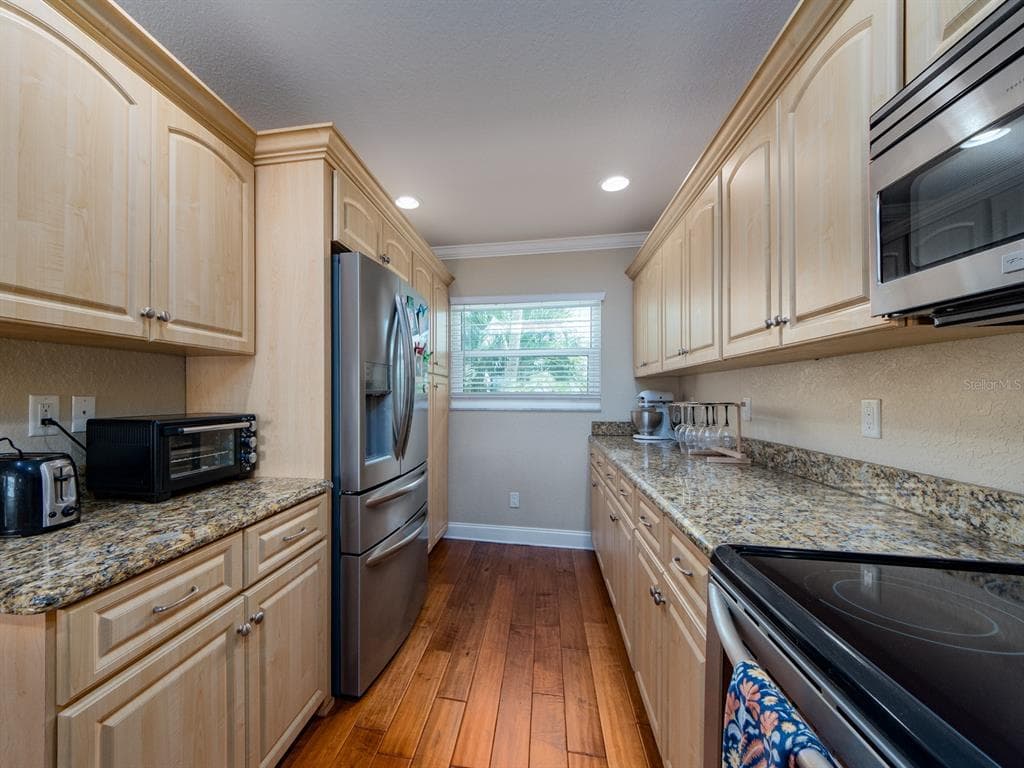 770 ISLAND WAY N103 photo 15
