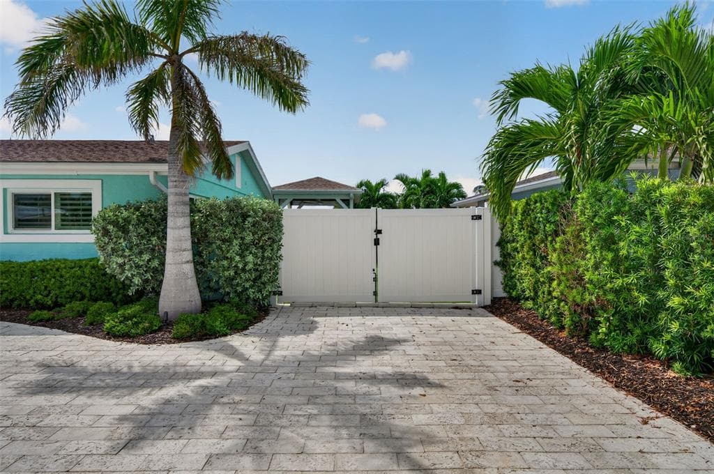 3708 ROYAL PALM DRIVE photo 6