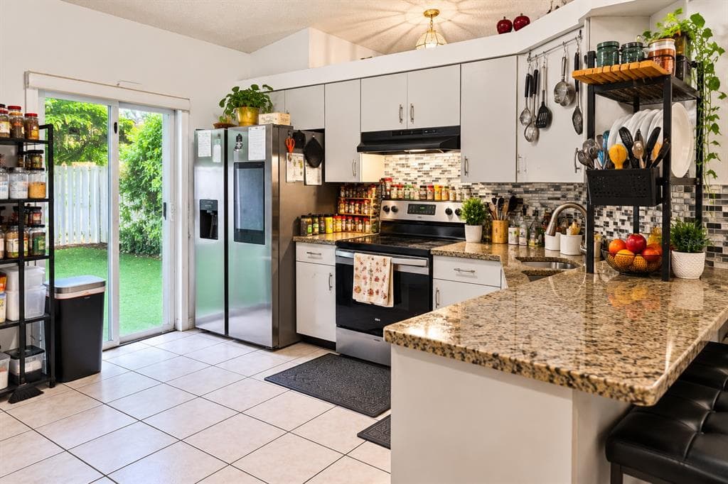 2122 NW 184TH WAY photo 6