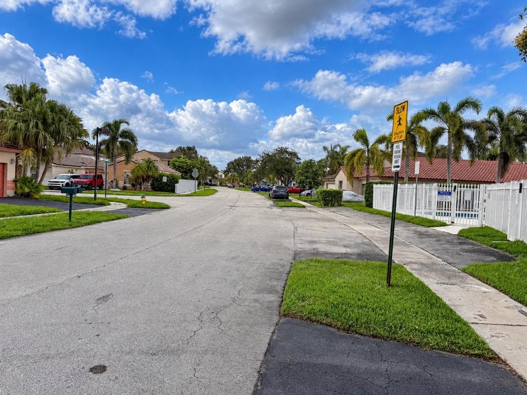 2122 NW 184TH WAY photo 12