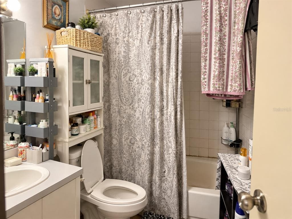 2122 NW 184TH WAY photo 9