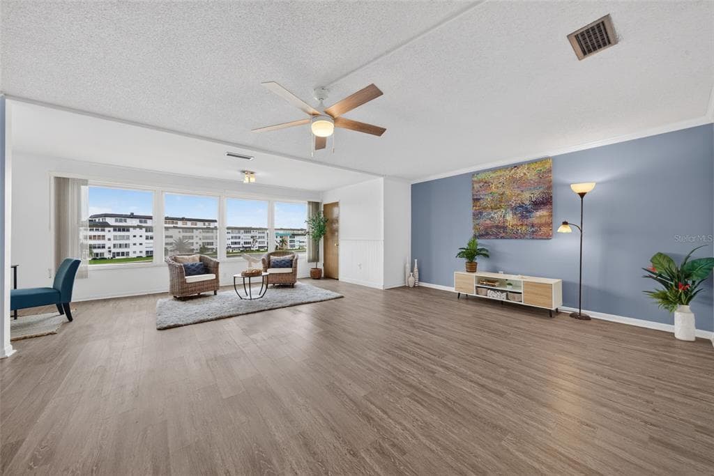 6025 SHORE BOULEVARD S 304 photo 17