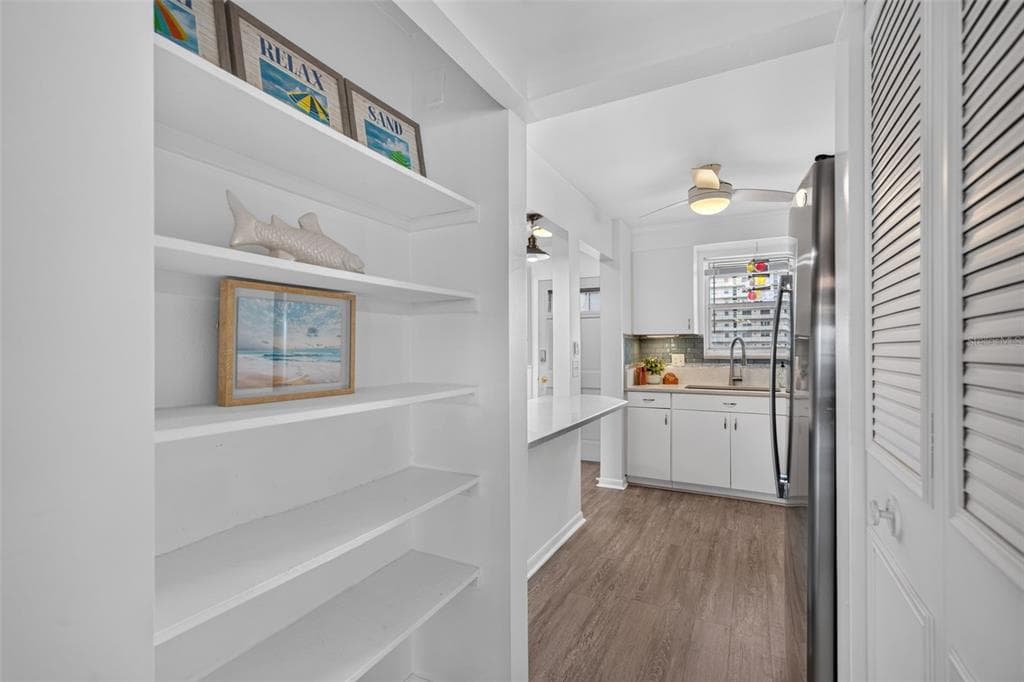 6025 SHORE BOULEVARD S 304 photo 12