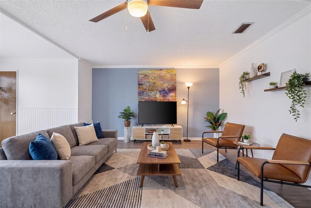 6025 SHORE BOULEVARD S 304 photo 22