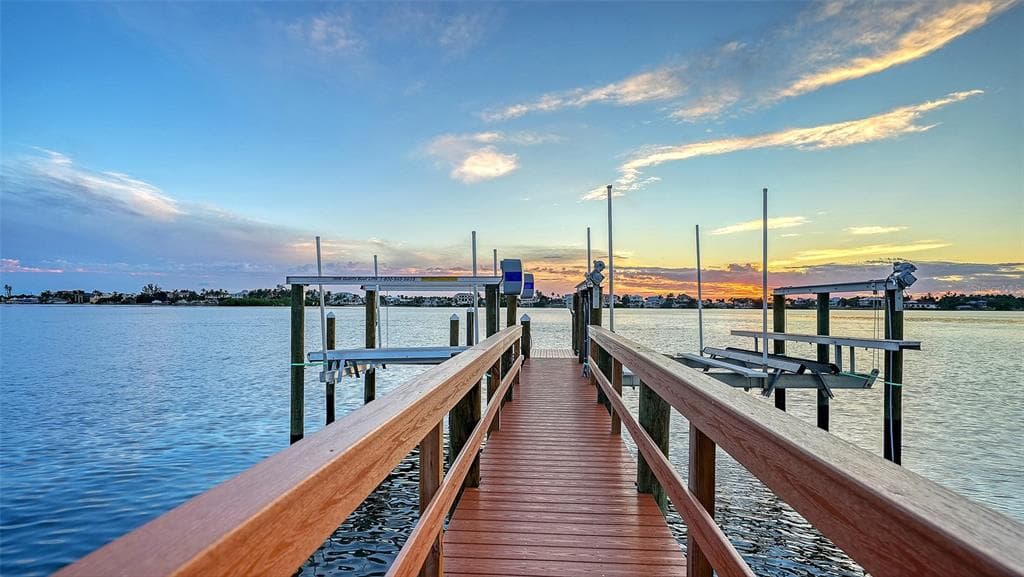 2115 LYCHEE LANE 5