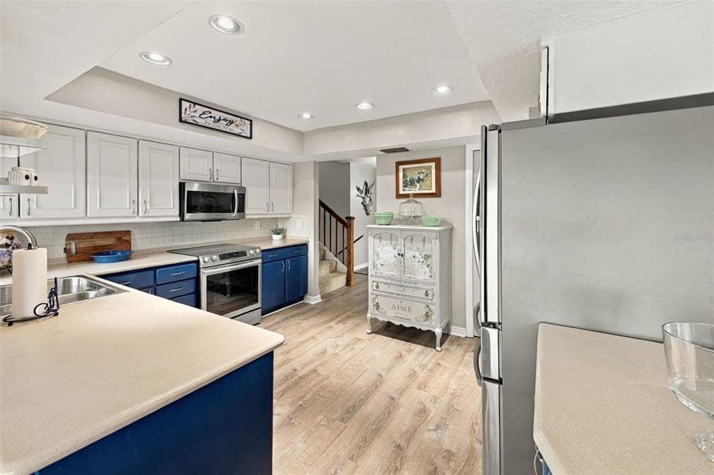 5008 BAY STATE ROAD photo 16