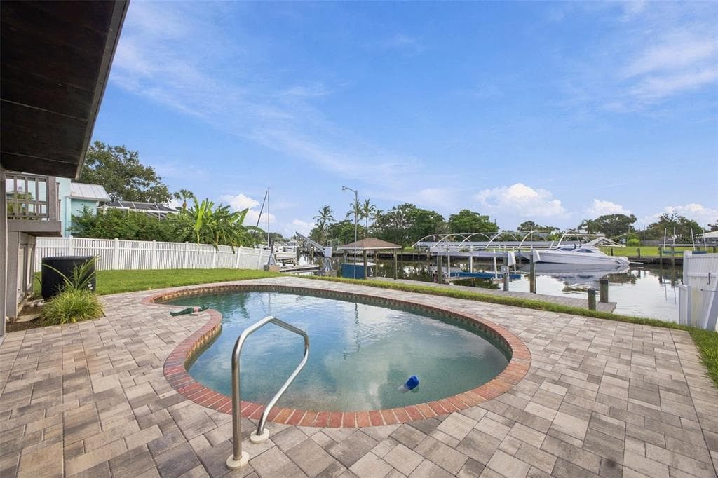 5008 BAY STATE ROAD 3