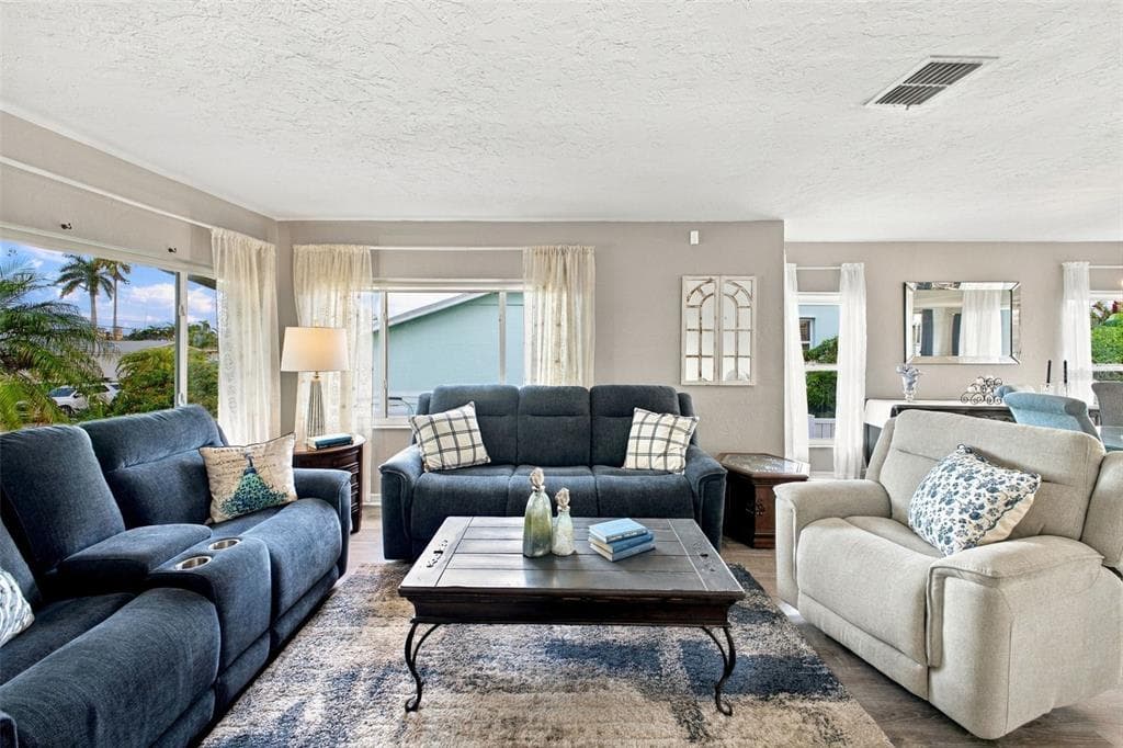 5008 BAY STATE ROAD 4