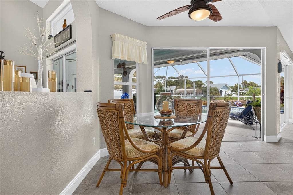 18345 HOTTELET CIRCLE photo 16