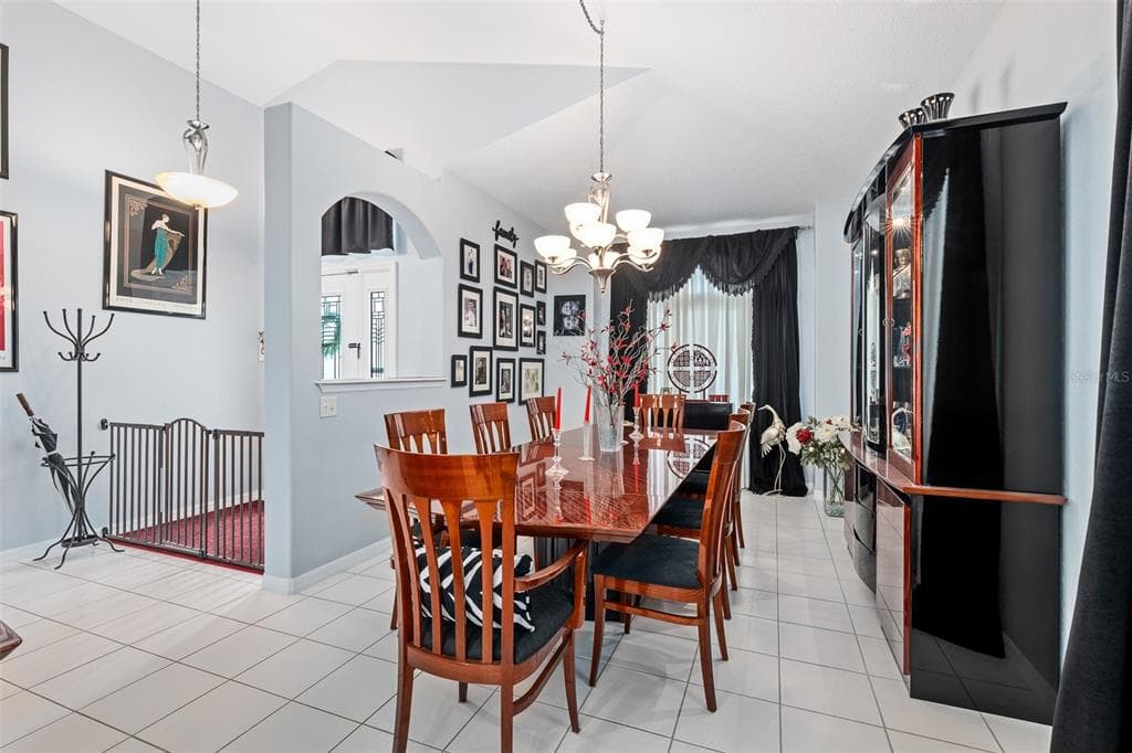 3 RIVERGATE LANE photo 24
