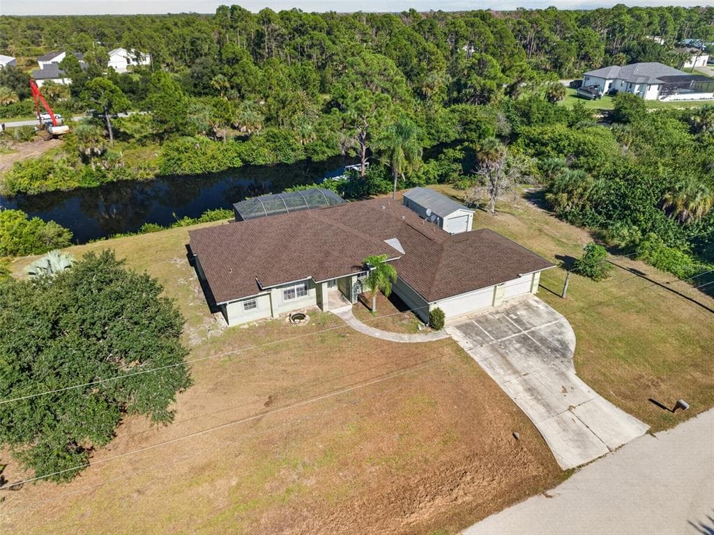2494 VANKEUREN DRIVE photo 1