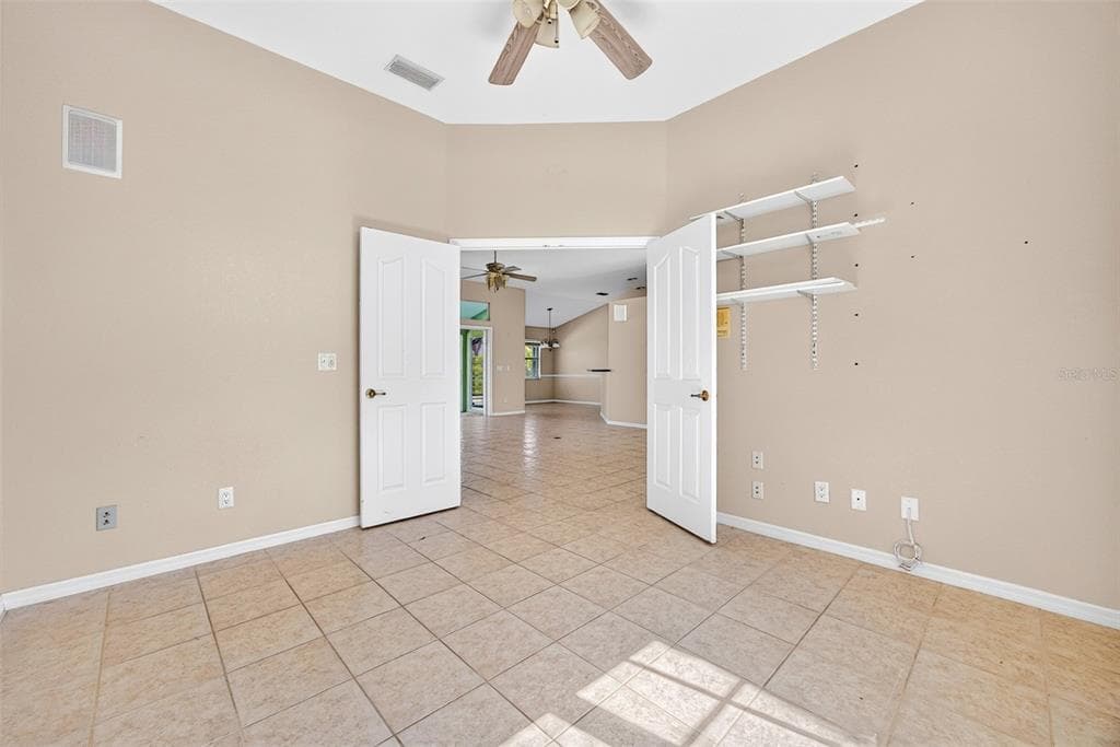 2494 VANKEUREN DRIVE photo 18