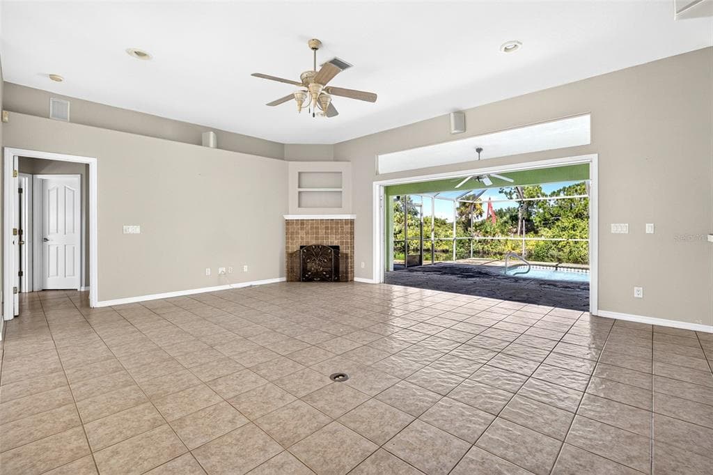 2494 VANKEUREN DRIVE photo 8