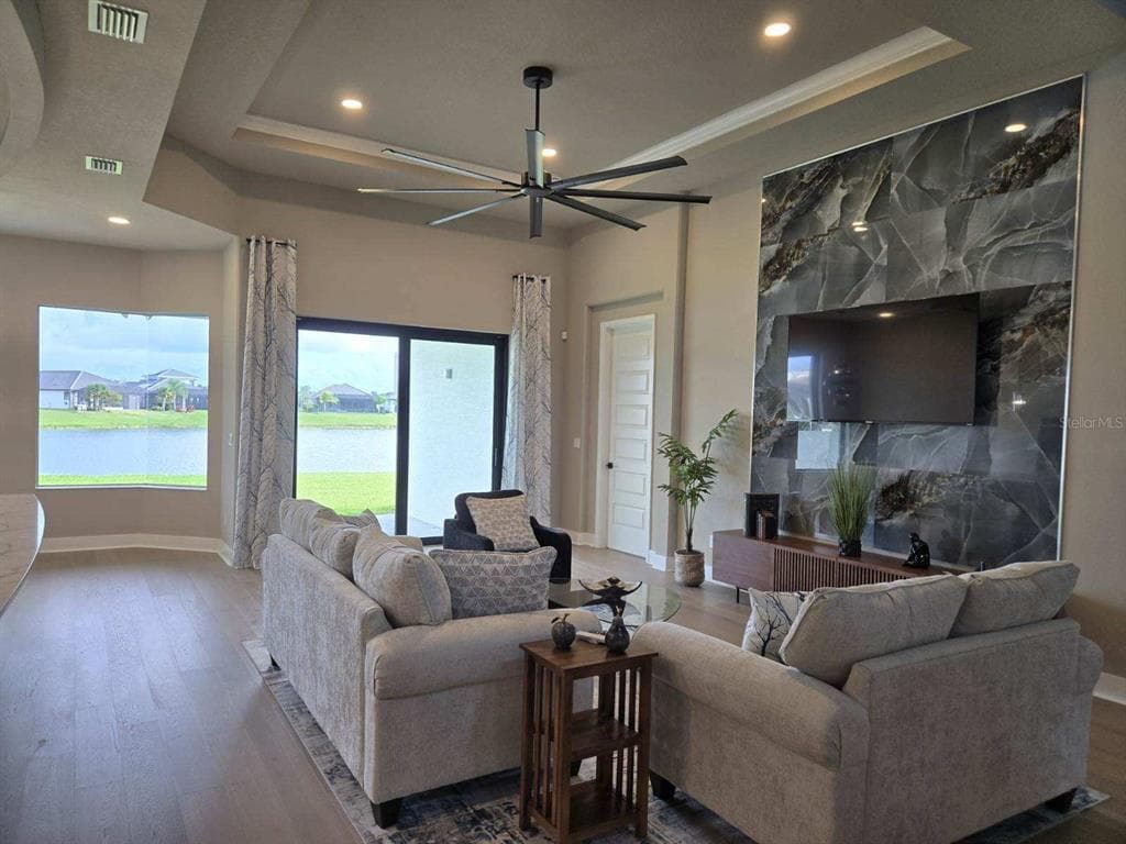 19 DEL PALMA DRIVE 4