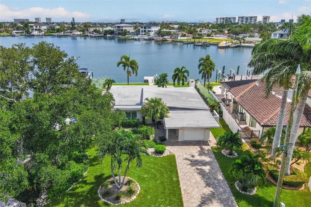53 DOLPHIN DRIVE photo 2