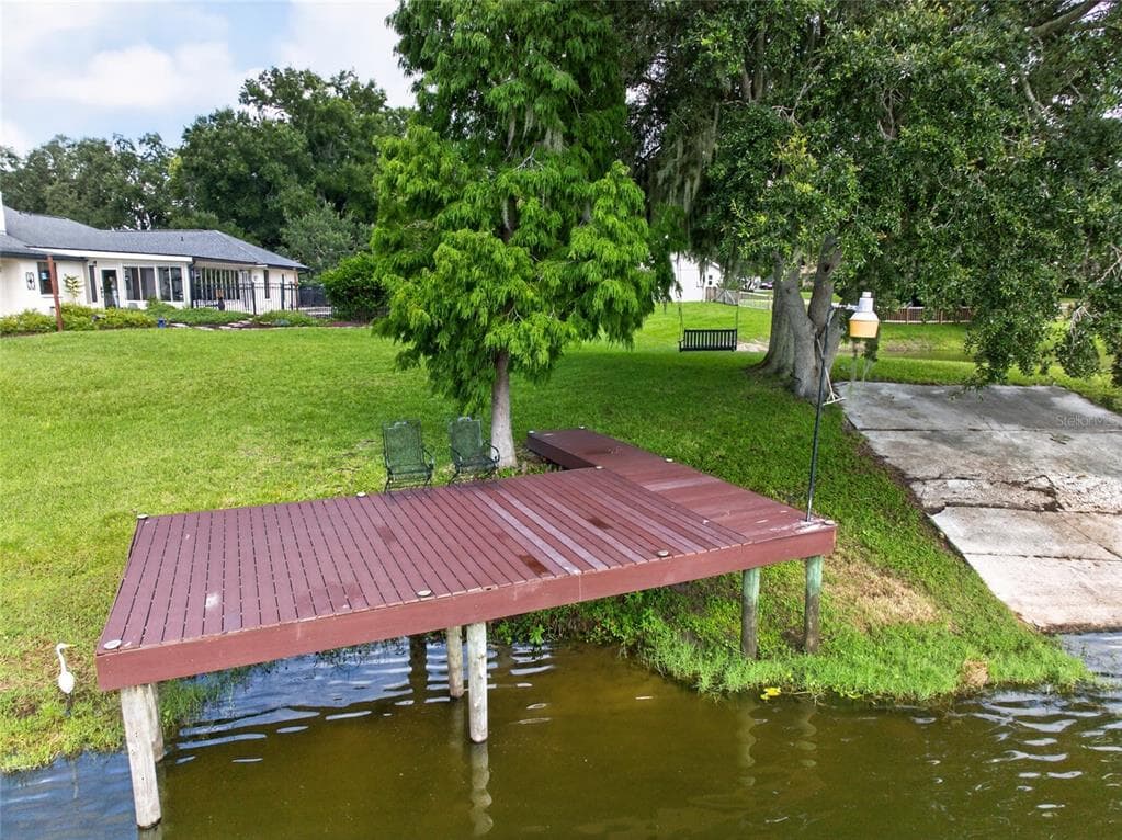 906 RETRIEVER AVENUE photo 9