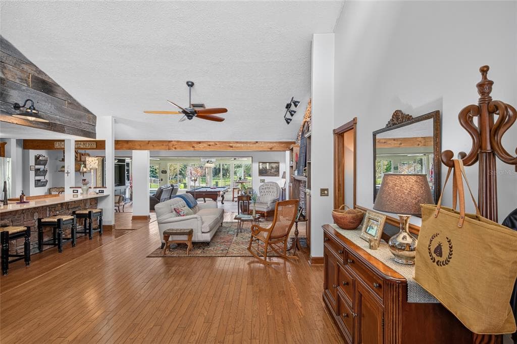 906 RETRIEVER AVENUE photo 24