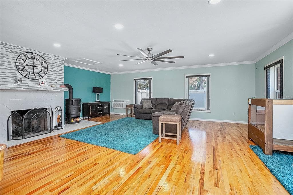 151 SEA ISLE CIRCLE photo 14