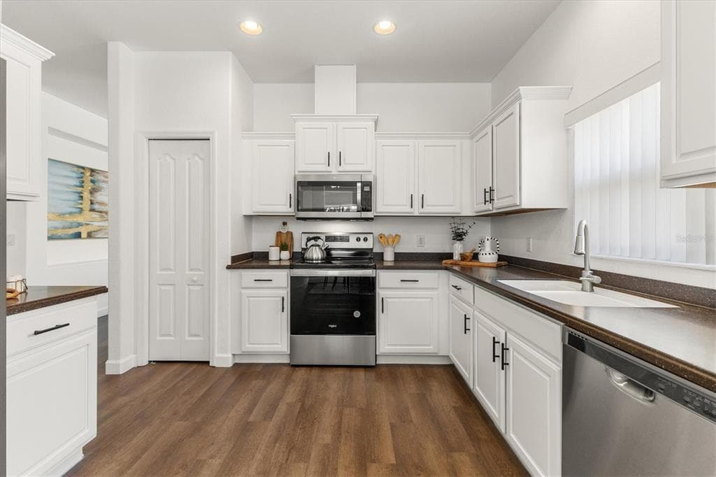 11504 DANCING RIVER DRIVE photo 8