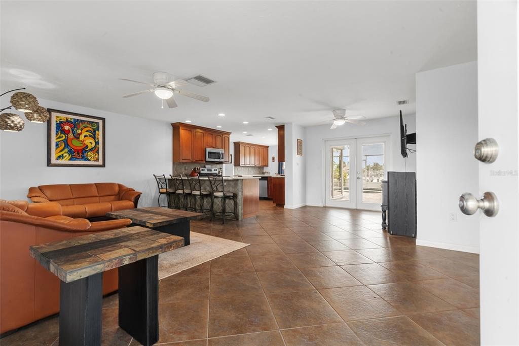 812 ARLINGTON ROAD photo 6