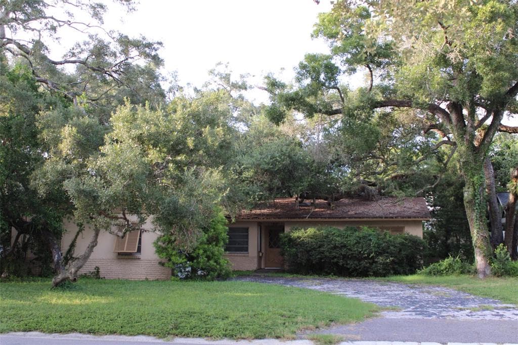 4417 W WATROUS AVENUE photo 2